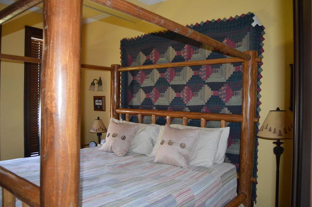 Bed and Breakfast Hines Mansion Прово Экстерьер фото